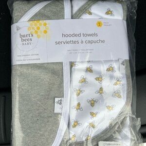 Burt's Bees Baby Hooded Towels - Gray and White